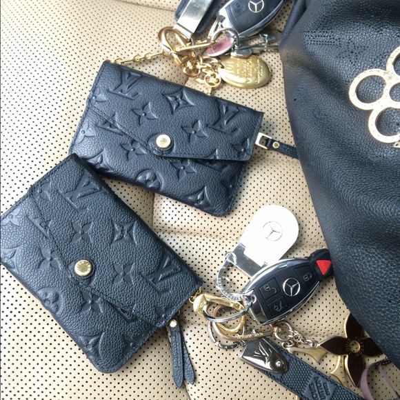 Louis Vuitton Key Pouch - Picture 3 of 4